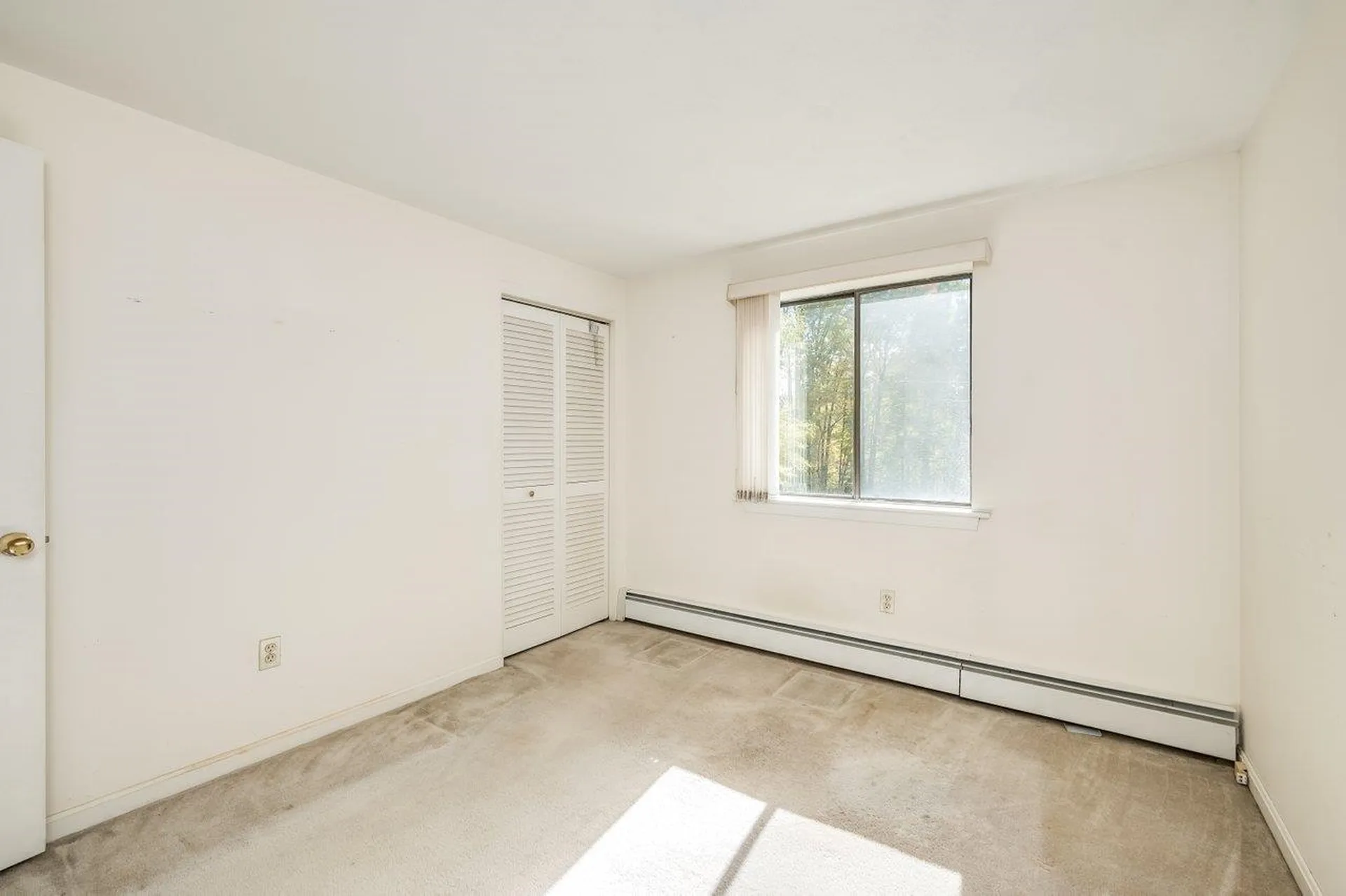 12 Fisher Drive Epping NH 03042