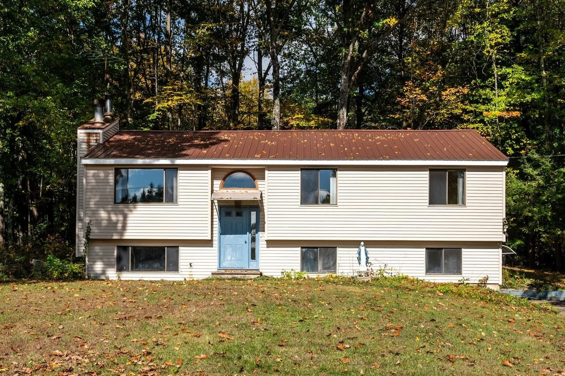 12 Fisher Drive Epping NH 03042