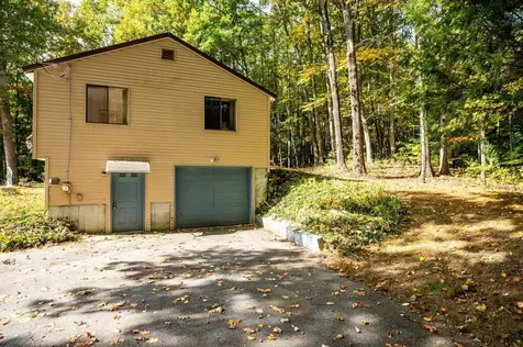 12 Fisher Drive Epping NH 03042