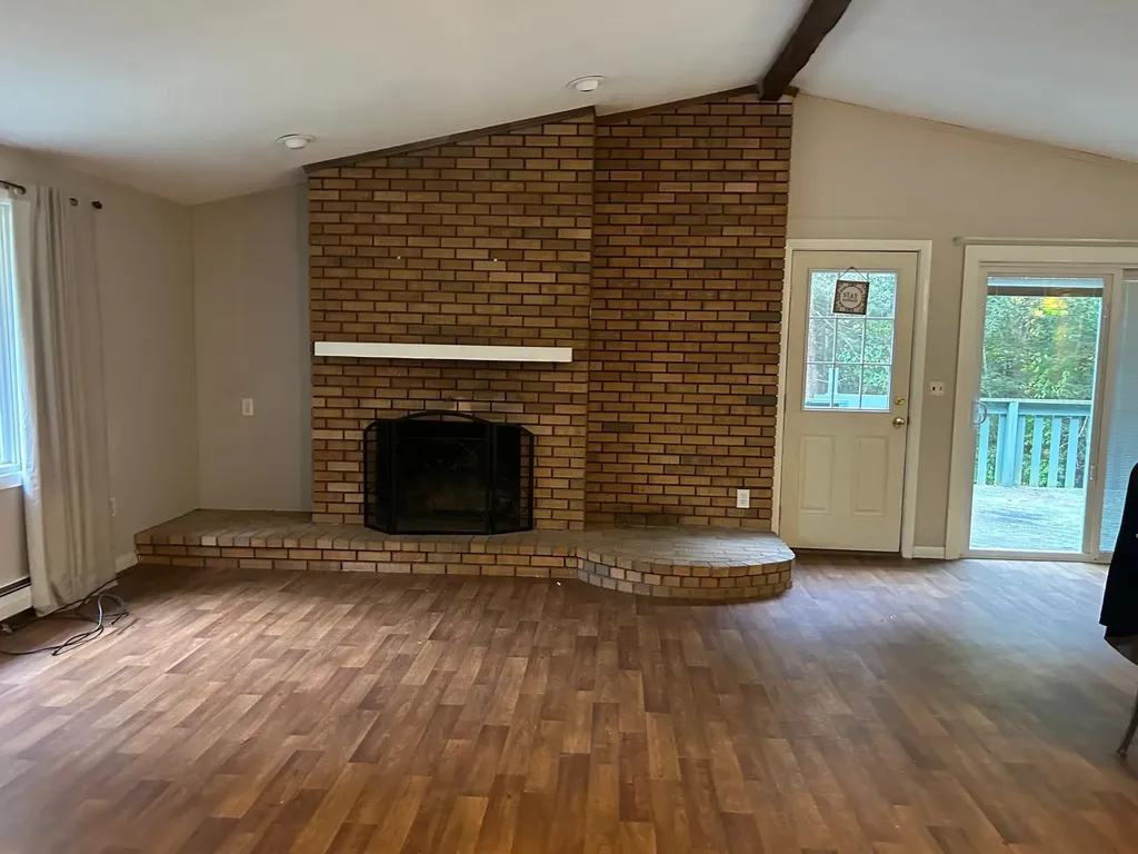 3 Yellow Wood Drive Pelham NH 03076
