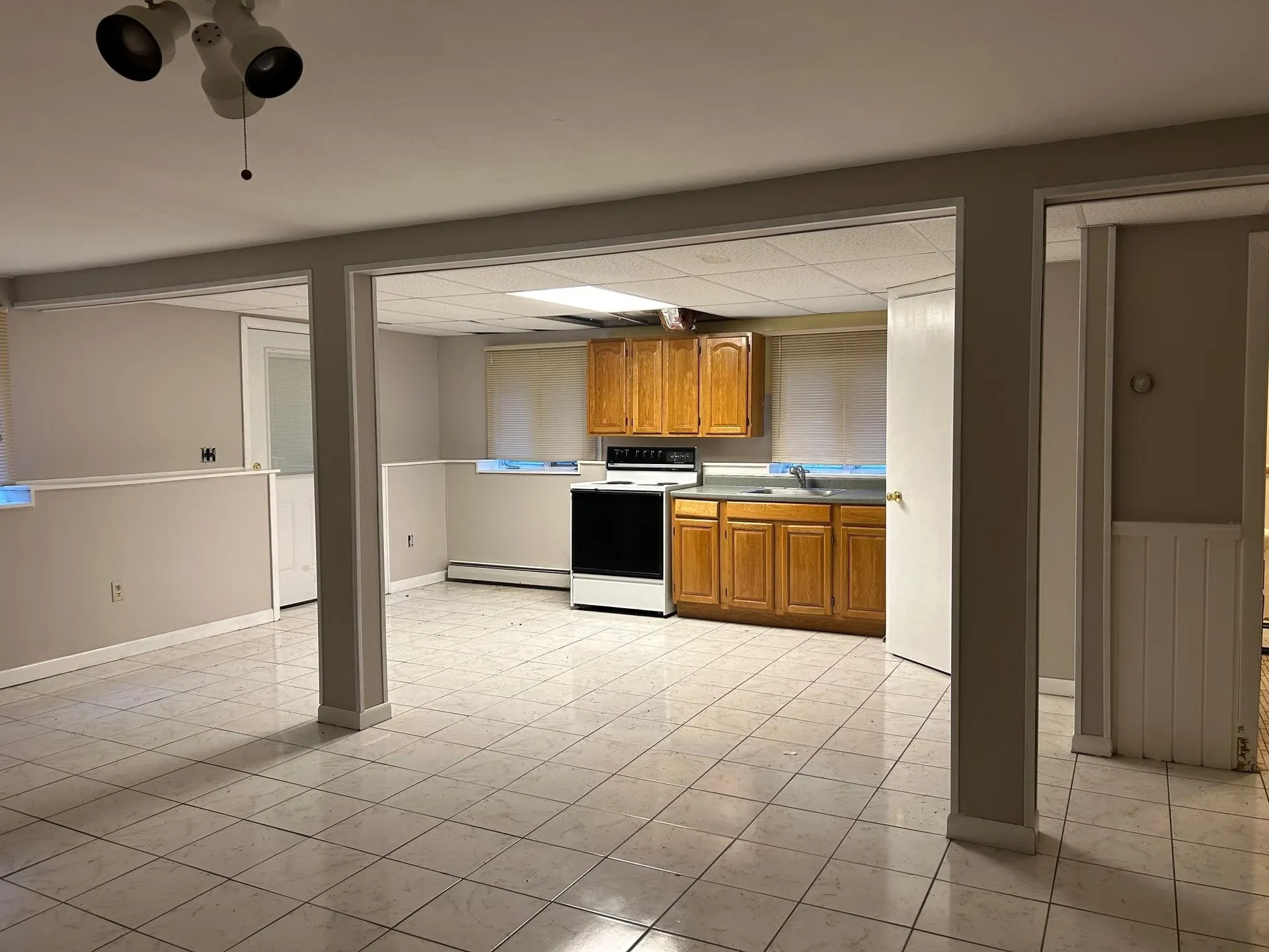 3 Yellow Wood Drive Pelham NH 03076