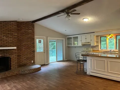 3 Yellow Wood Drive Pelham NH 03076