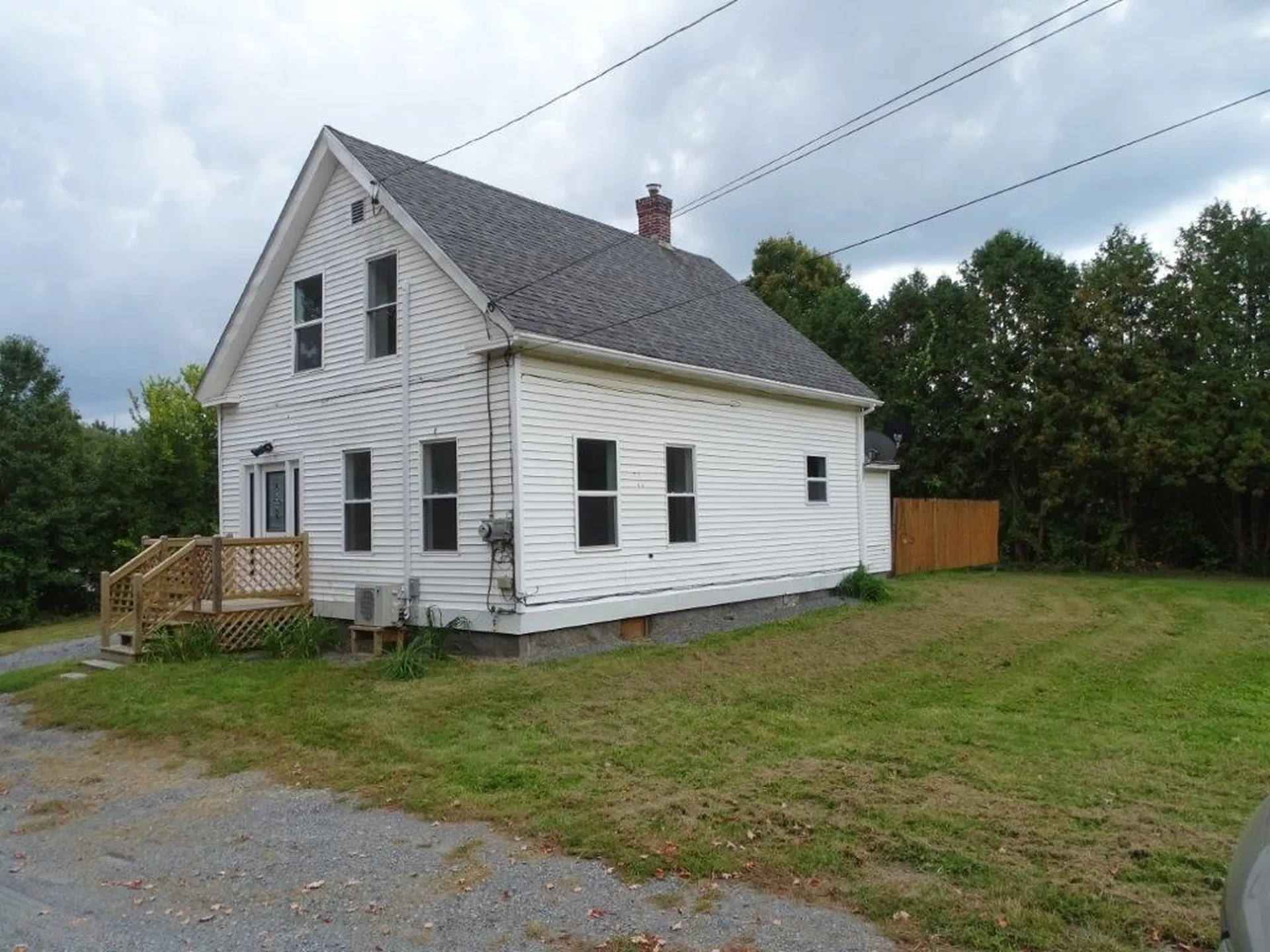 63 Cobblestone Alley Bradford VT 05033