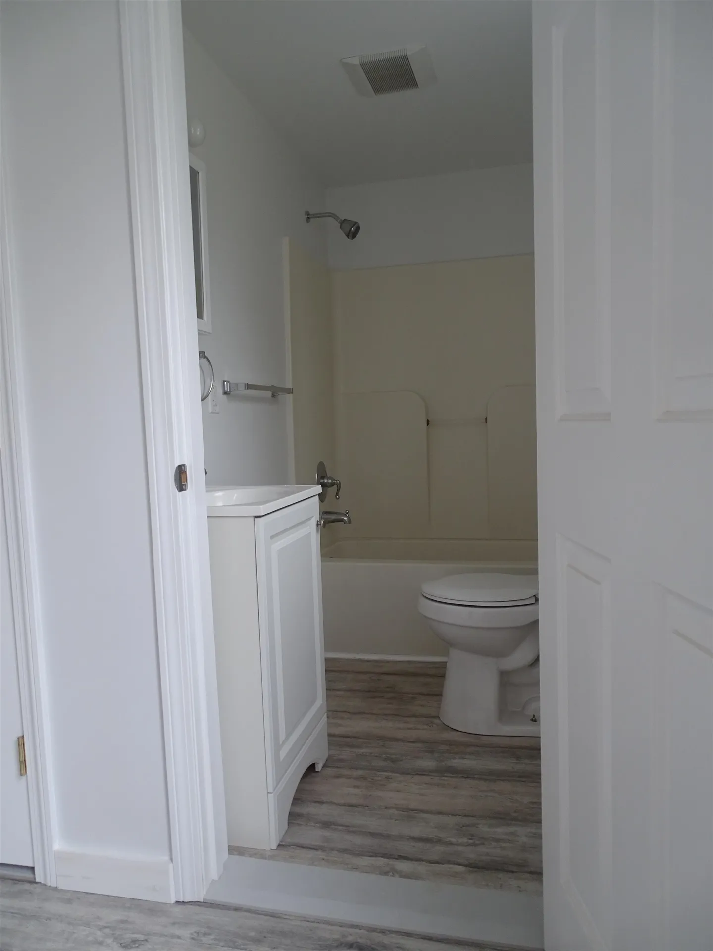 63 Cobblestone Alley Bradford VT 05033