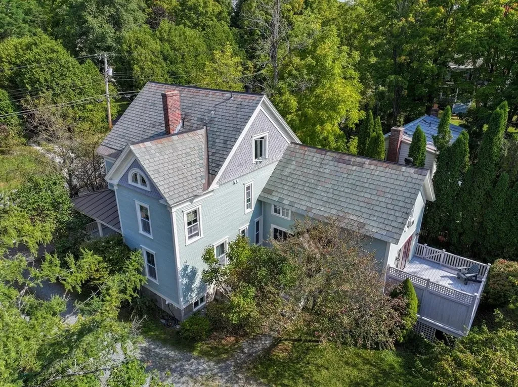 34 Seminary Street Middlebury VT 05753