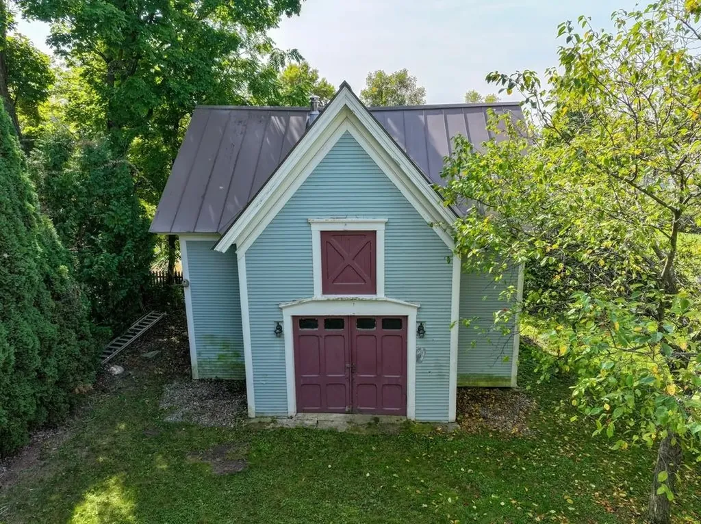 34 Seminary Street Middlebury VT 05753