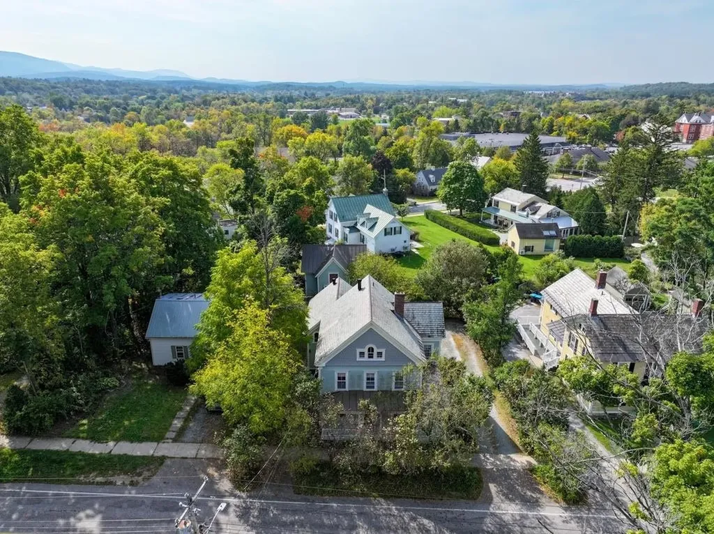 34 Seminary Street Middlebury VT 05753