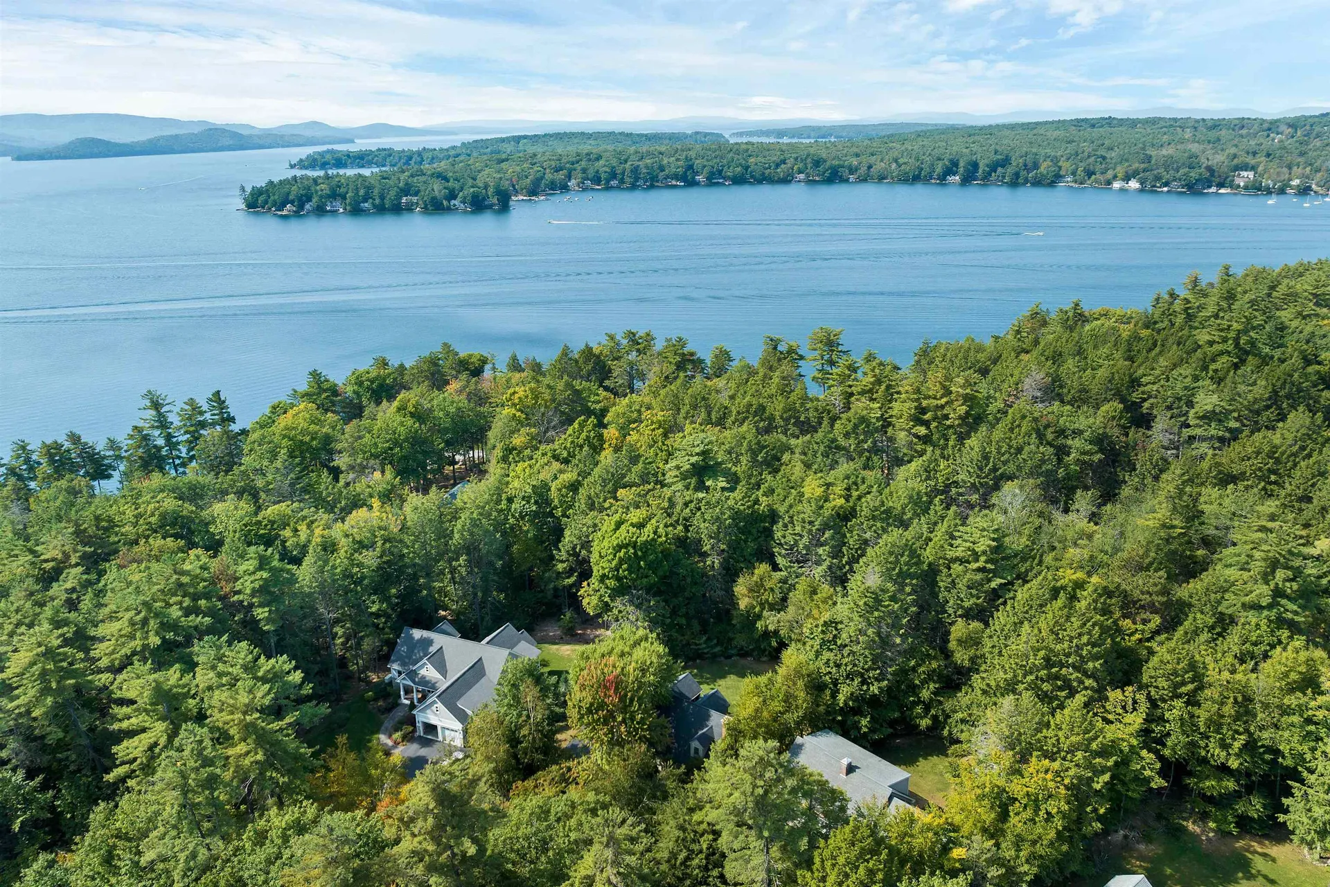 19 Greenleaf Drive Wolfeboro NH 03894