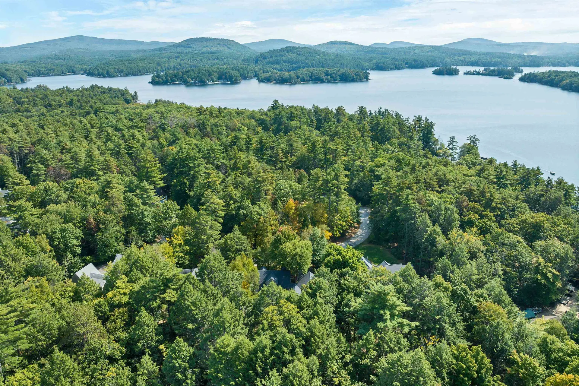 19 Greenleaf Drive Wolfeboro NH 03894