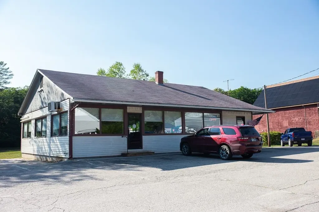 825 Lake Street Bristol NH 03222