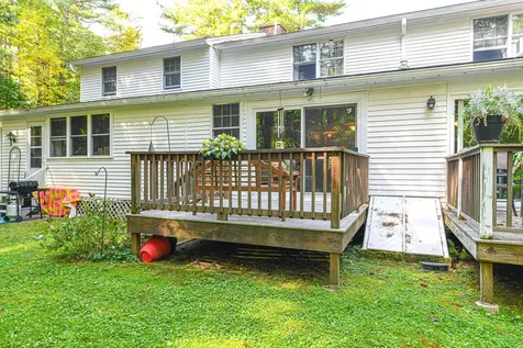 10 Pine Grove Road Exeter NH 03833