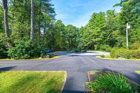 10 Pine Grove Road Exeter NH 03833