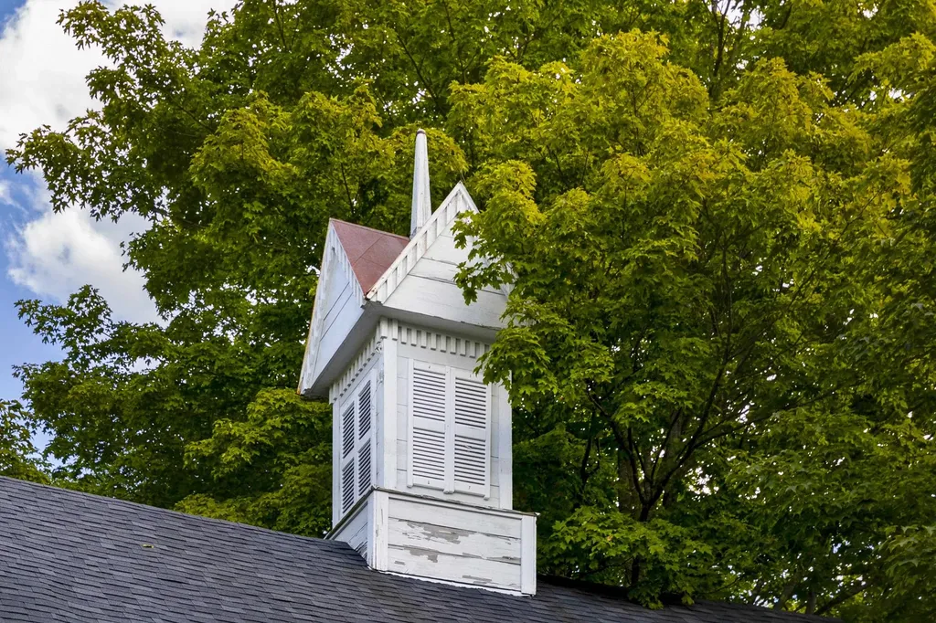 2174 State Route 114 Bradford NH 03221