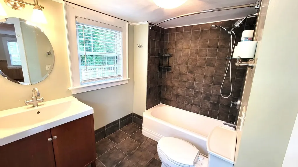 408 Ocean Road Portsmouth NH 03801