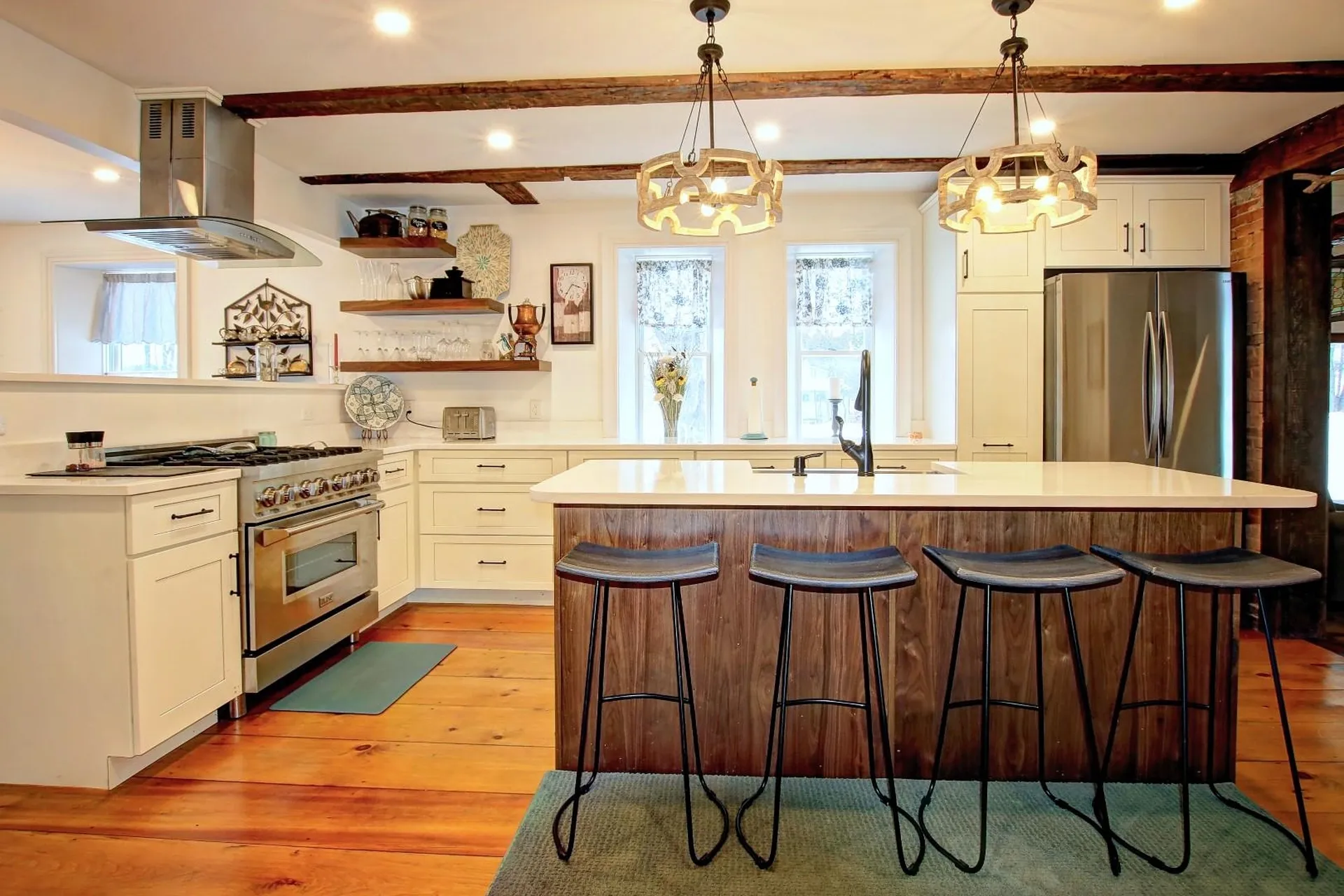 1100 Pucker Street Stowe VT 05672