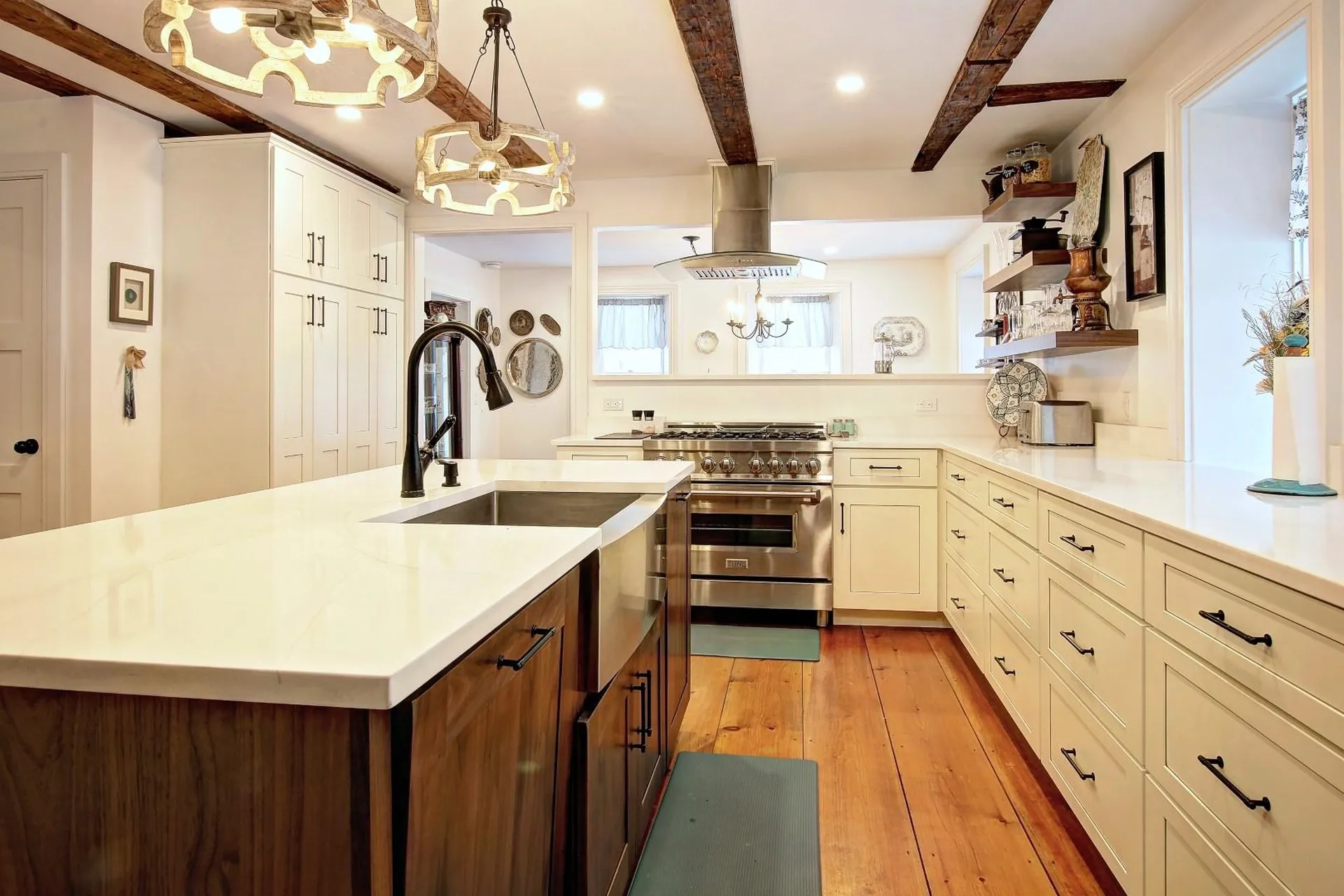 1100 Pucker Street Stowe VT 05672