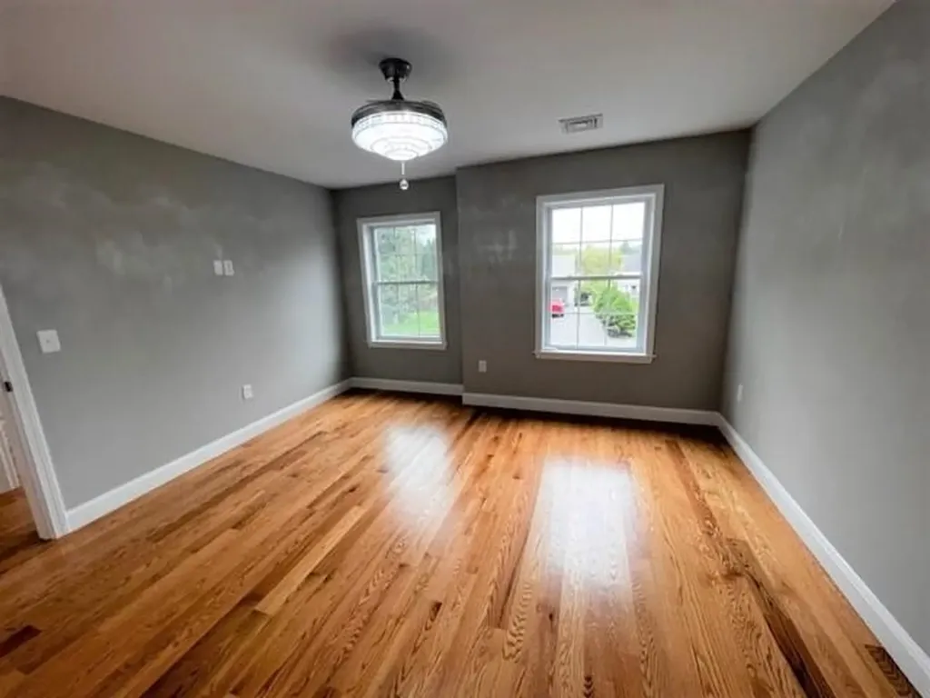 4 Dutton Lane Merrimack NH 03054