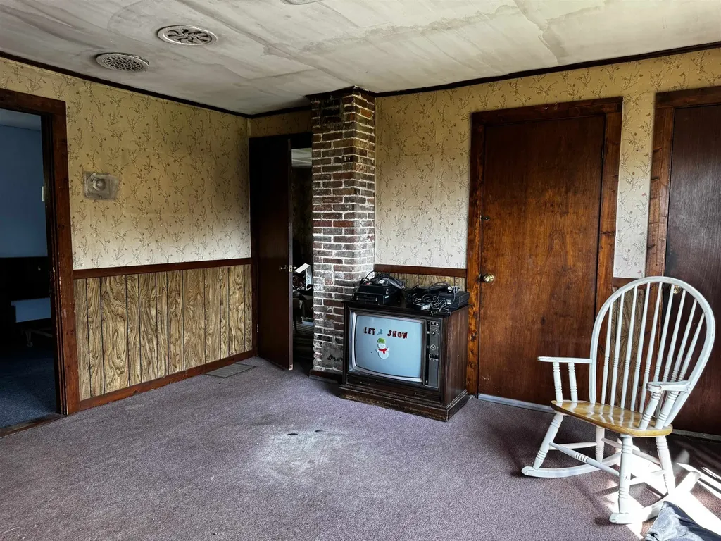 132 North Road Jefferson NH 03583