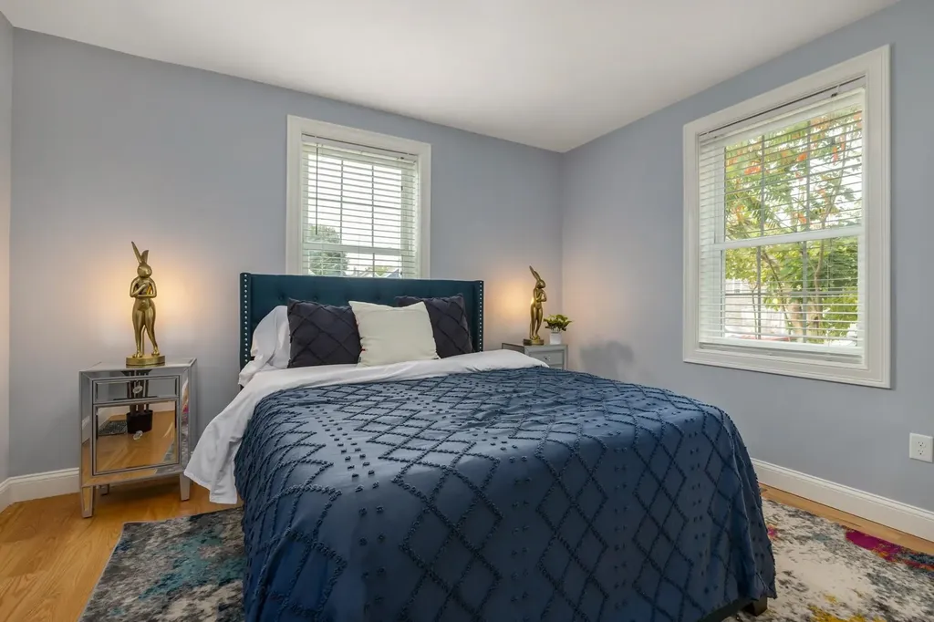 5 Pleasant Street Kittery ME 03904
