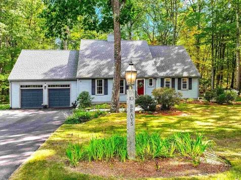 10 Brays Lane Amherst NH 03031