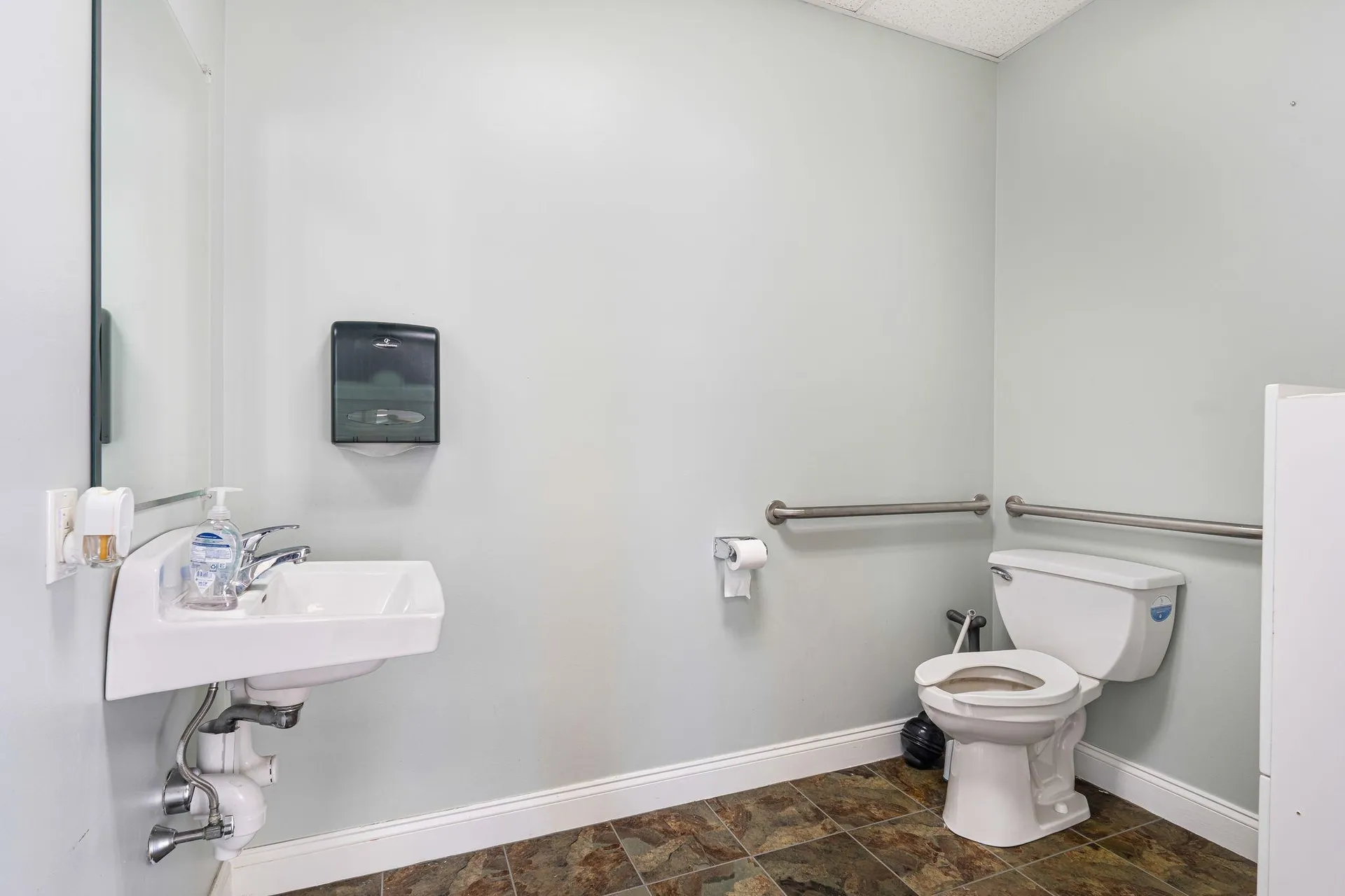 6 Old Rochester Road Dover NH 03820