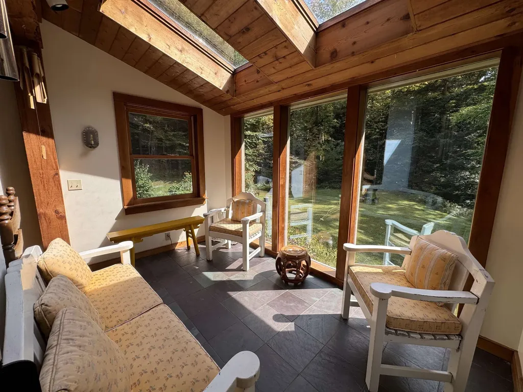 365 Dogpatch Lane Dorset VT 05251