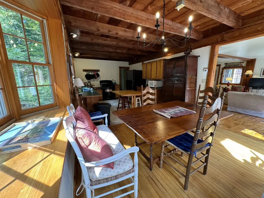 365 Dogpatch Lane Dorset VT 05251