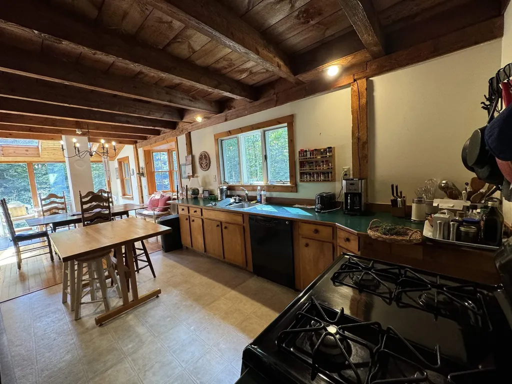 365 Dogpatch Lane Dorset VT 05251