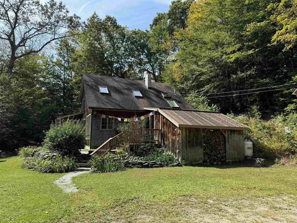 365 Dogpatch Lane Dorset VT 05251