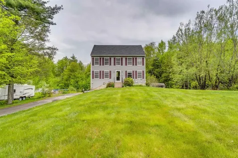 24 Compromise Lane Sandown NH 03873