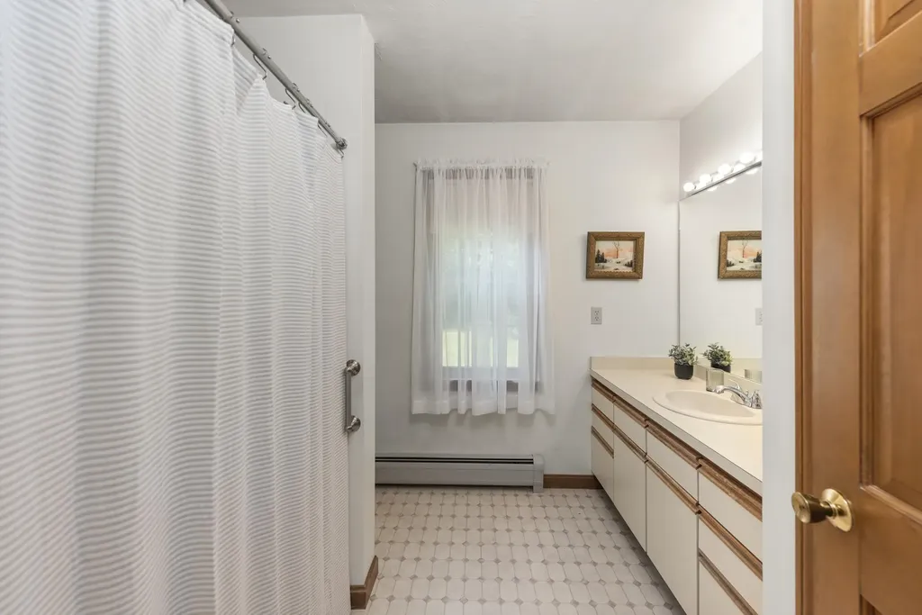 325 Upper Birch Drive Bristol NH 03222