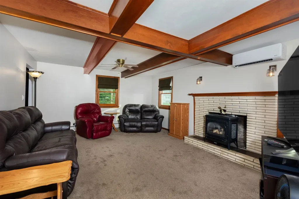 35 Winnhaven Drive Hudson NH 03051