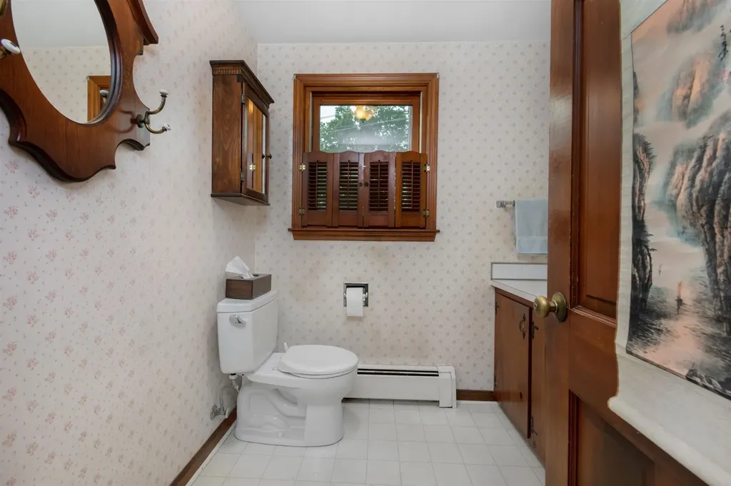 35 Winnhaven Drive Hudson NH 03051