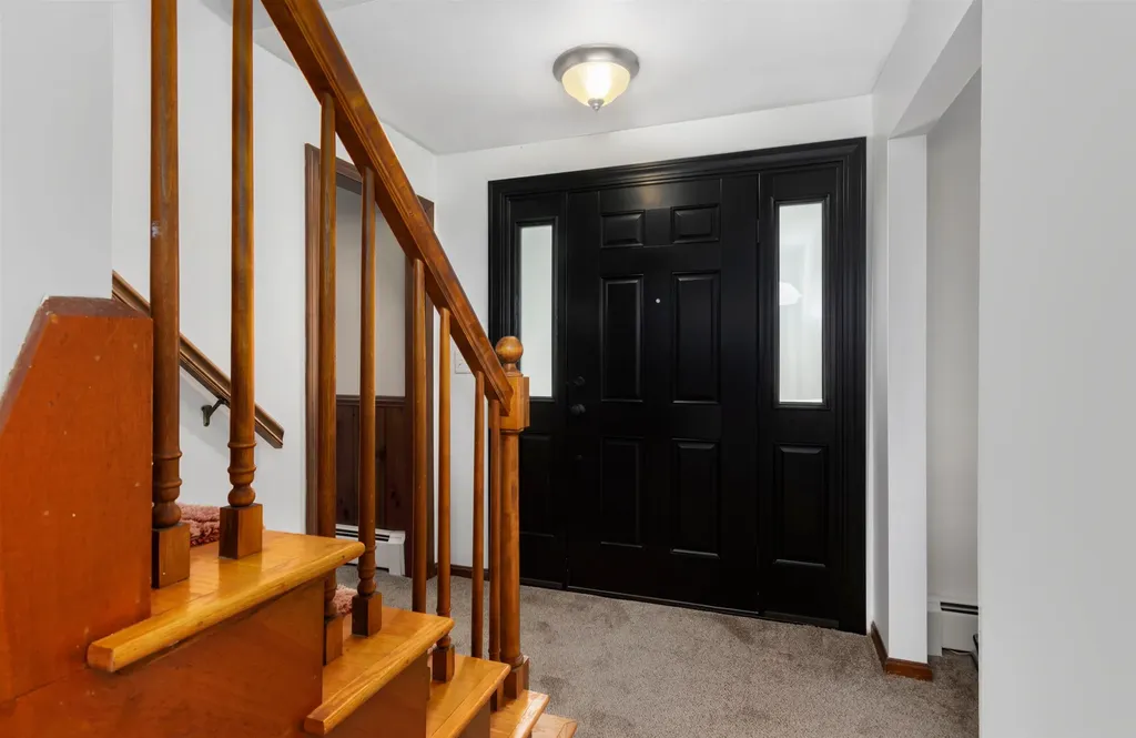 35 Winnhaven Drive Hudson NH 03051
