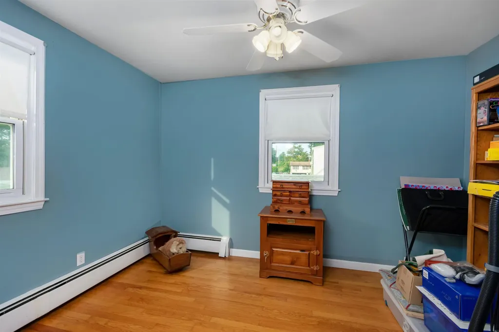 35 Winnhaven Drive Hudson NH 03051