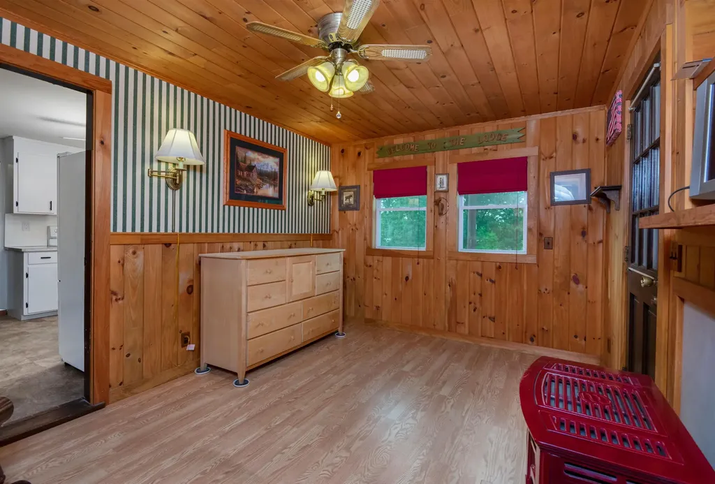 35 Winnhaven Drive Hudson NH 03051
