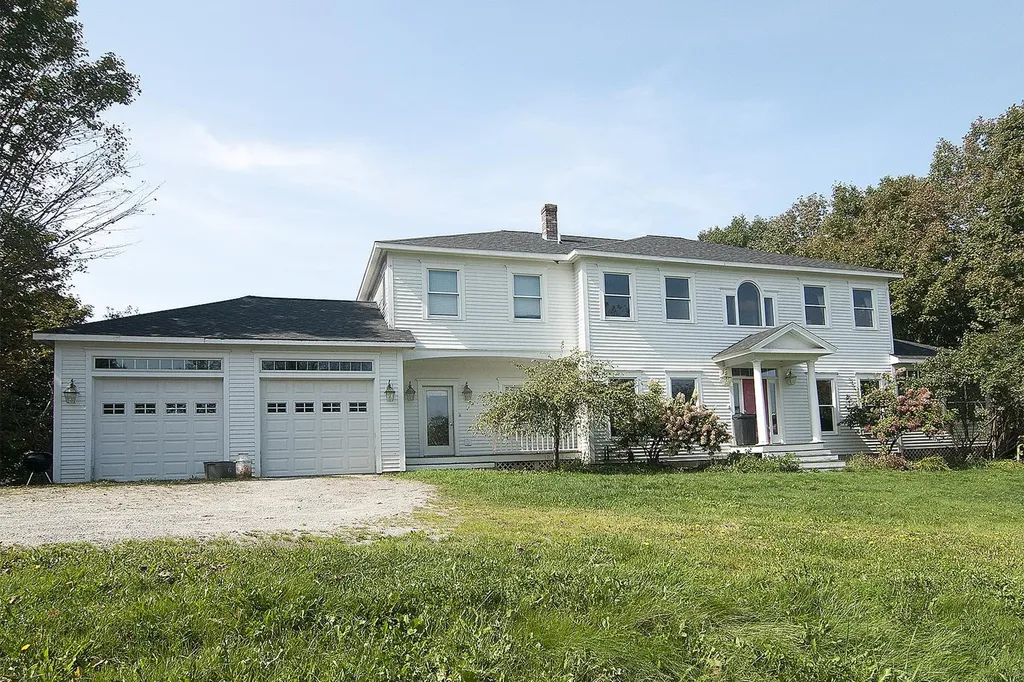 867 Foxwood Lane Derby VT 05829