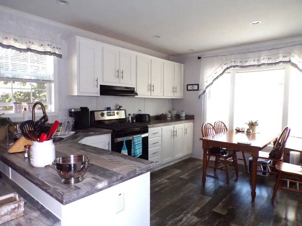 54 Cherry Street Belmont NH 03220