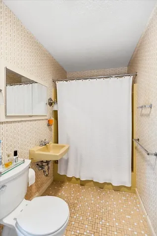 168 Hunter Farm Road Peterborough NH 03458