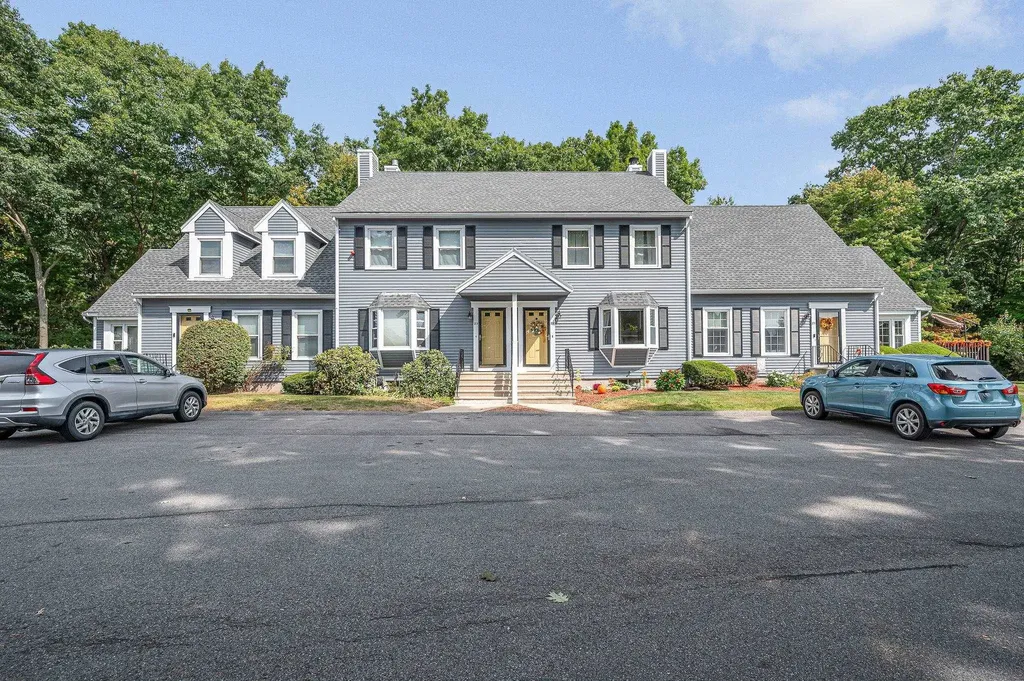 22 Shoalcreek Road Hudson NH 03051