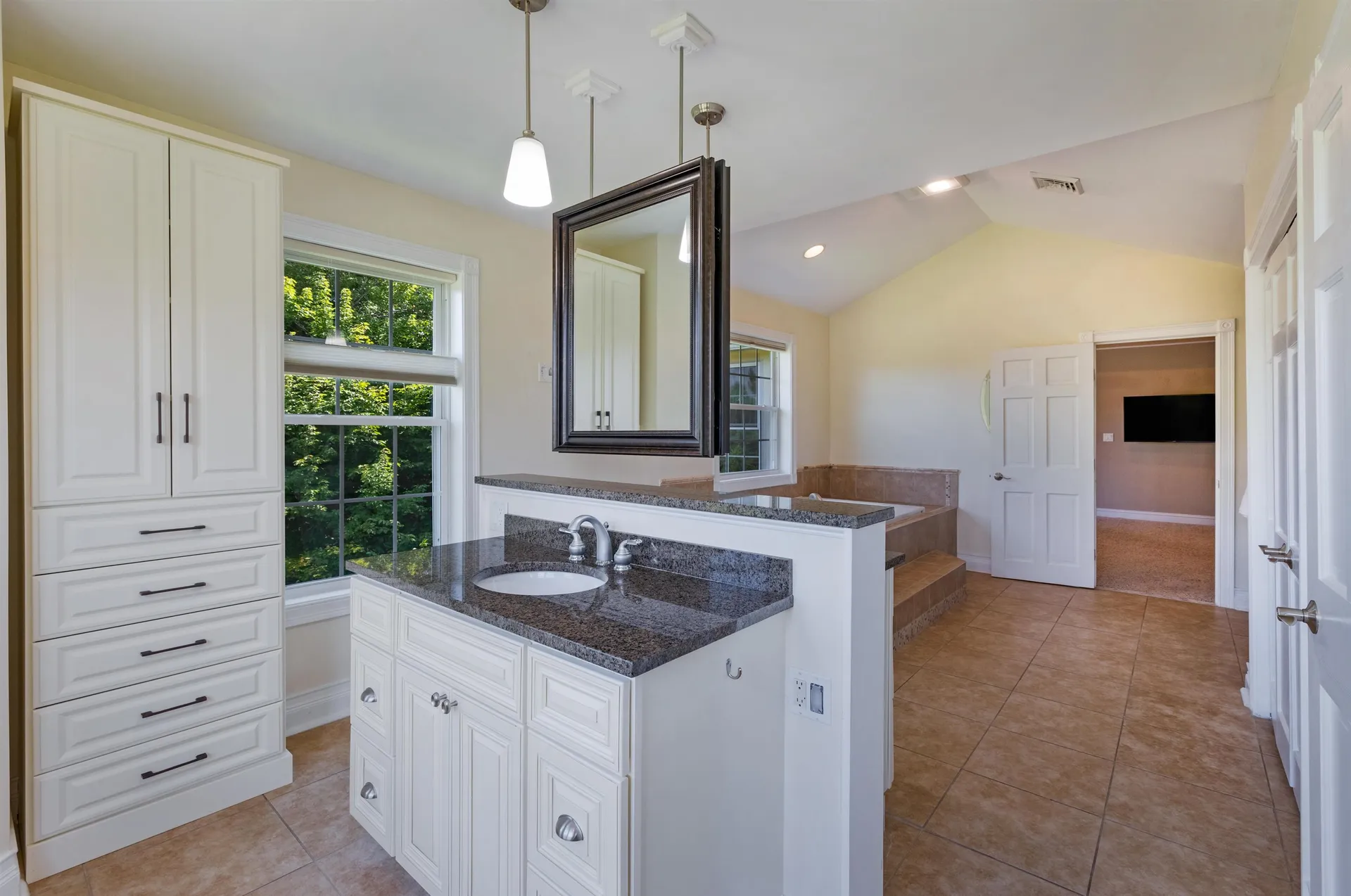 185 West Pinnacle Ridge Road Waterbury VT 05676