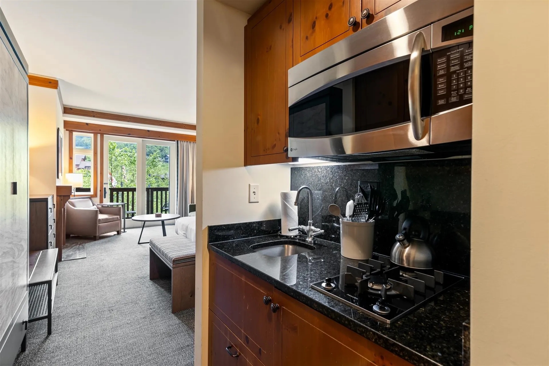 7412 Mountain Road Stowe VT 05672