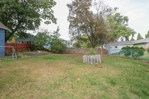 11 Memorial Drive Manchester NH 03103