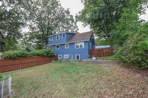 11 Memorial Drive Manchester NH 03103