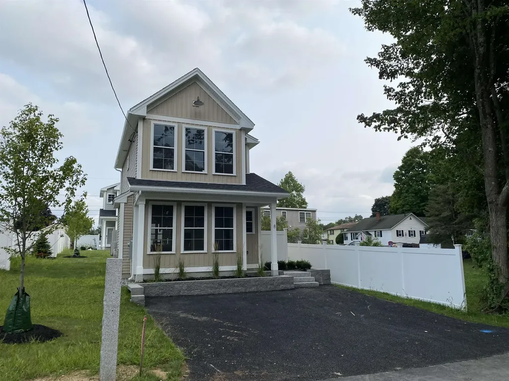 8 Margaret Street Rochester NH 03867