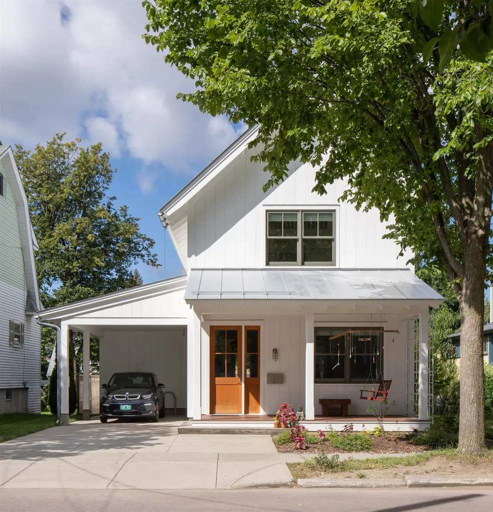 69 Charlotte Street Burlington VT 05401