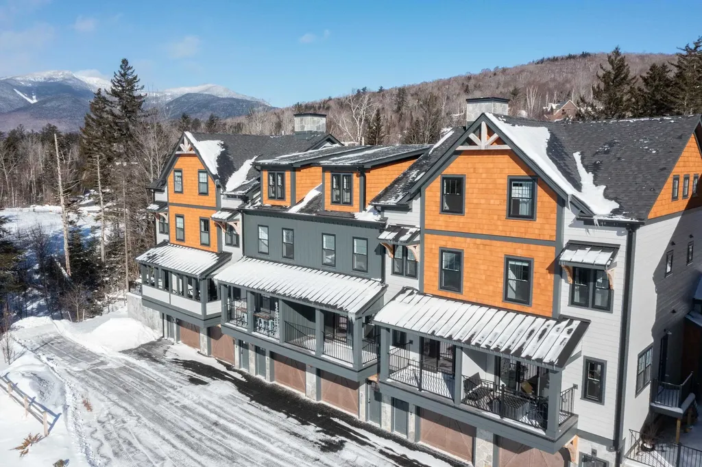 19 Bull Hill Way Waterville Valley NH 03215