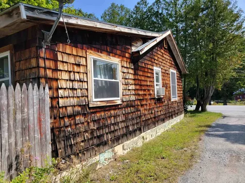 19 Garden Lane Brandon VT 05733