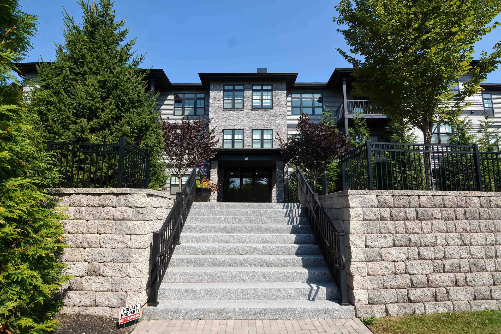 2075 Lafayette Road Portsmouth NH 03801