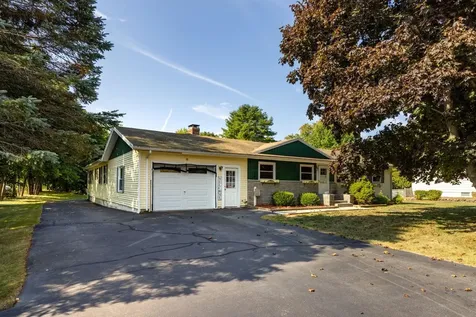 98 Grove Road Rye NH 03870